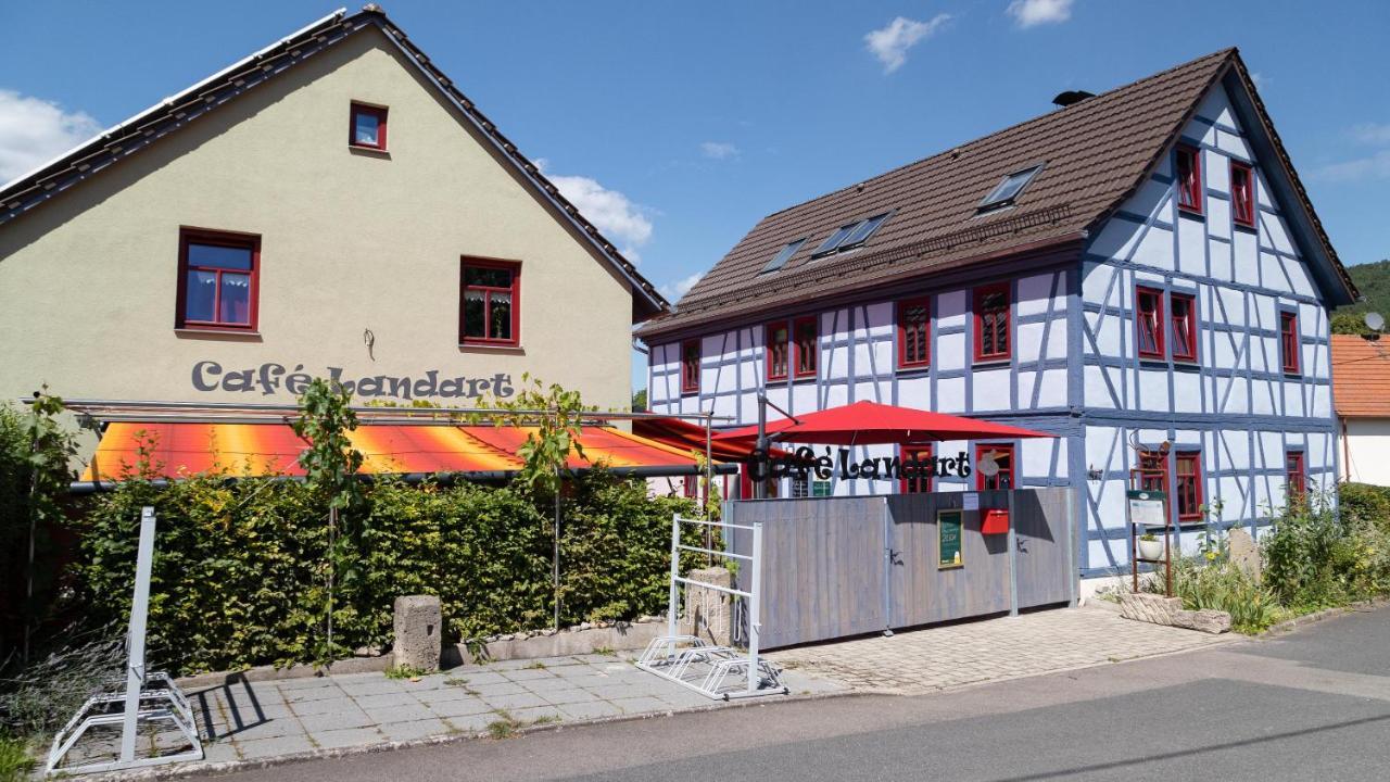 플라우에 Cafe Landart Im Thueringer Finistere 아파트 외부 사진