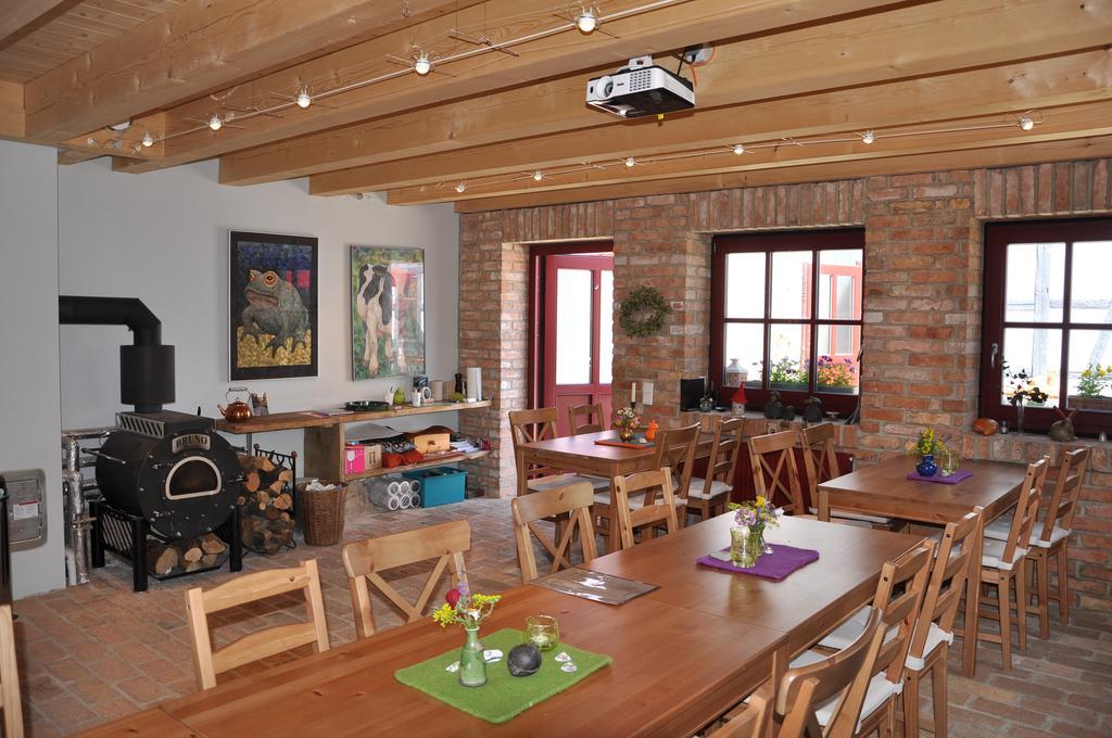 플라우에 Cafe Landart Im Thueringer Finistere 아파트 외부 사진