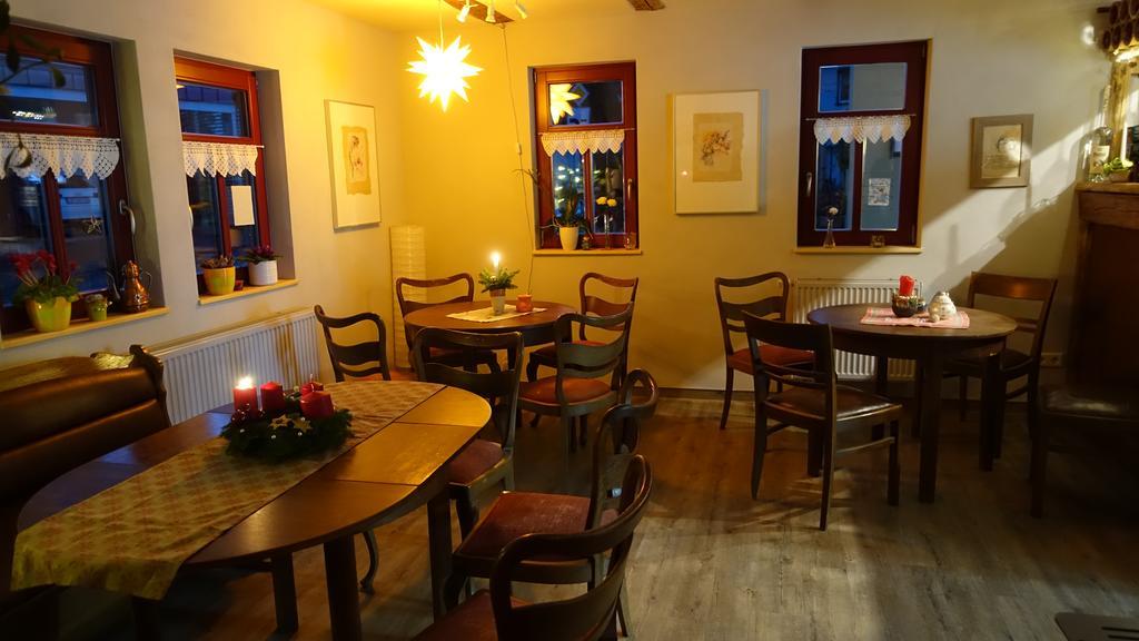 플라우에 Cafe Landart Im Thueringer Finistere 아파트 외부 사진