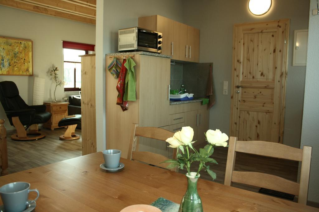 플라우에 Cafe Landart Im Thueringer Finistere 아파트 객실 사진