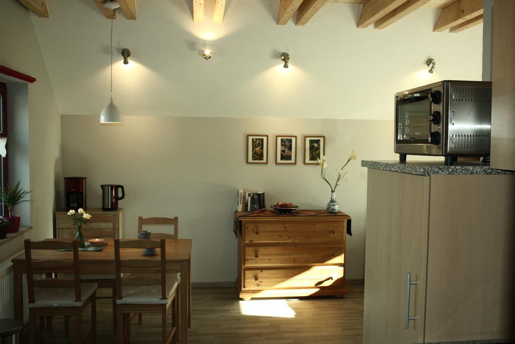 플라우에 Cafe Landart Im Thueringer Finistere 아파트 객실 사진