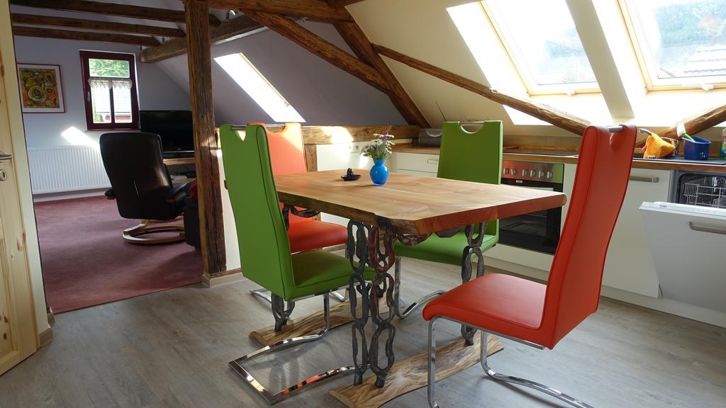 플라우에 Cafe Landart Im Thueringer Finistere 아파트 외부 사진