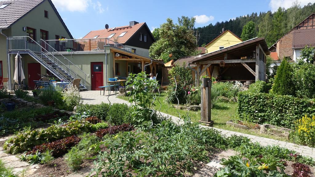 플라우에 Cafe Landart Im Thueringer Finistere 아파트 외부 사진